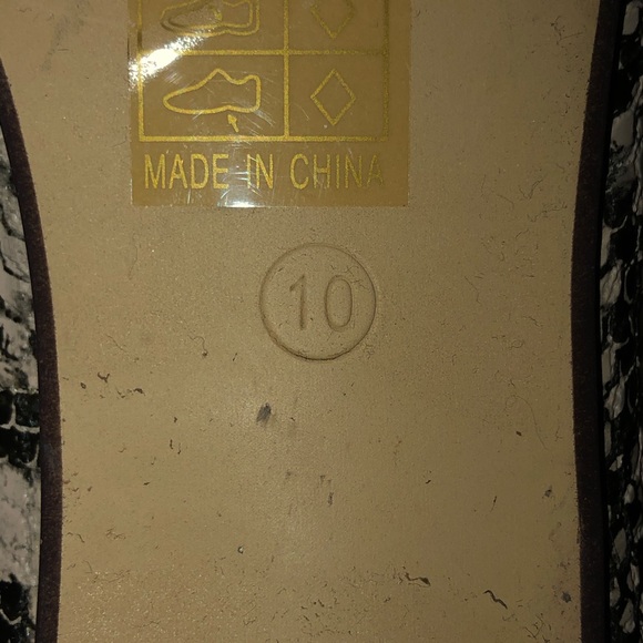 Riverberry snake skin print Mary Jane pumps - Picture 9 of 9